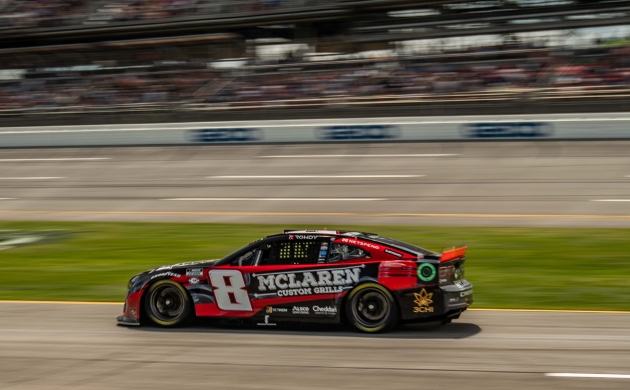 Kyle Busch outlasts field in overtime, wins at Talladega